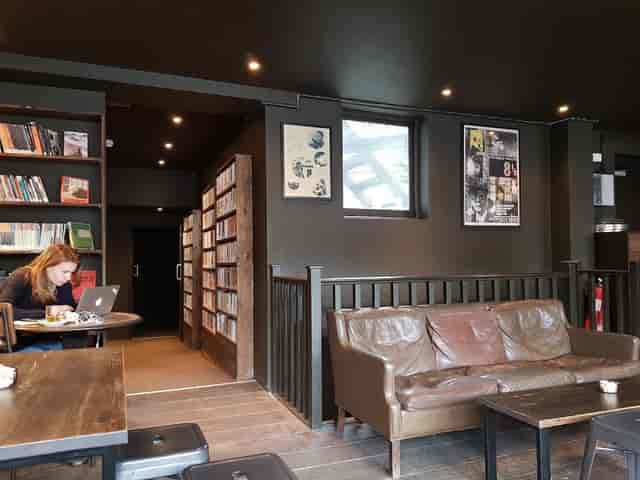 Close-Up Cinema in London - Restaurant ...