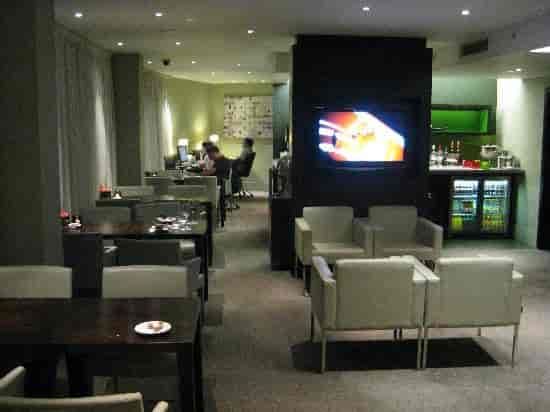 Executive Lounge at Hilton London Tower Bridge, modern seating for networking events.