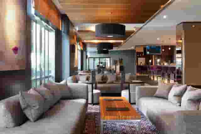 Lounge Bar