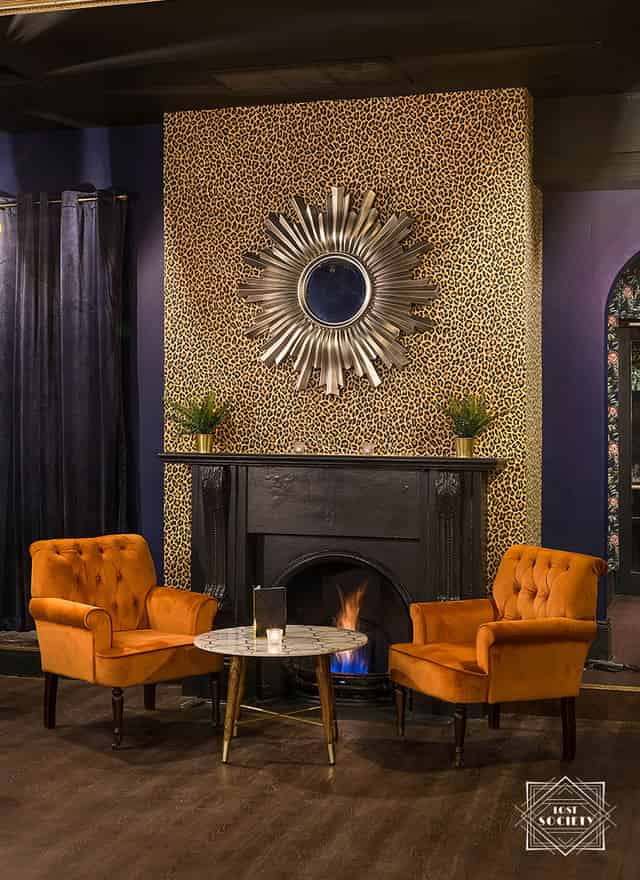 Lounge Bar