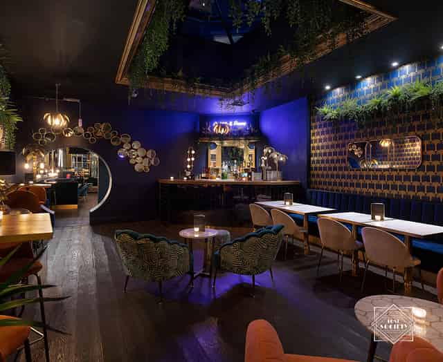 Lounge Bar