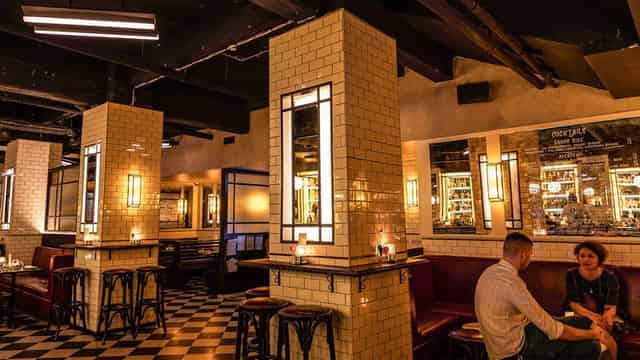 bar