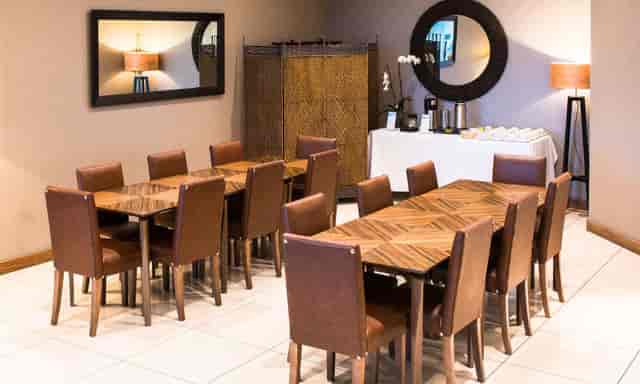 Bar & Restaurant - The Shire London
