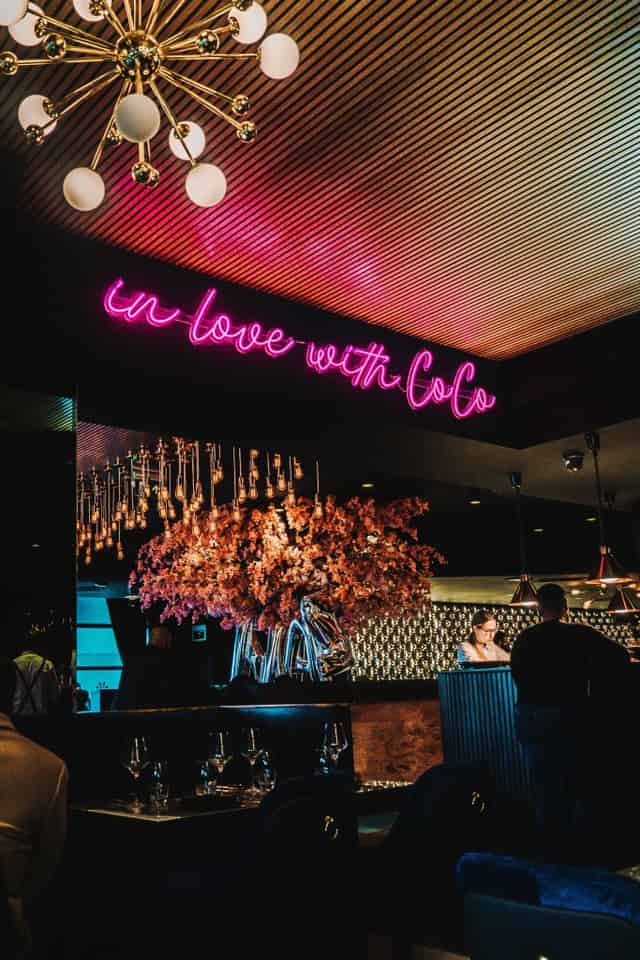 Bar