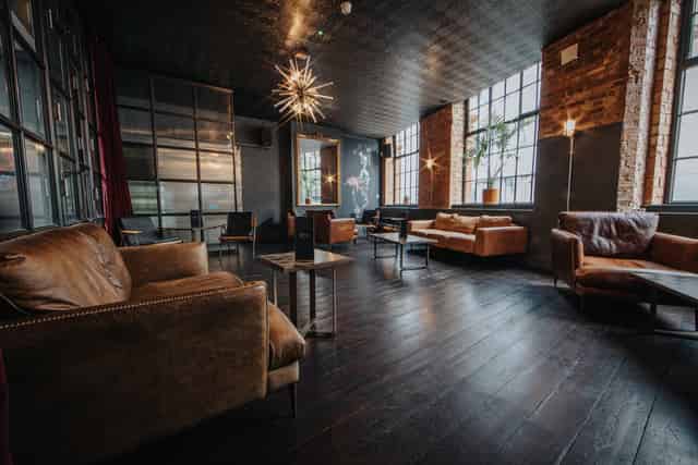 Lounge Bar