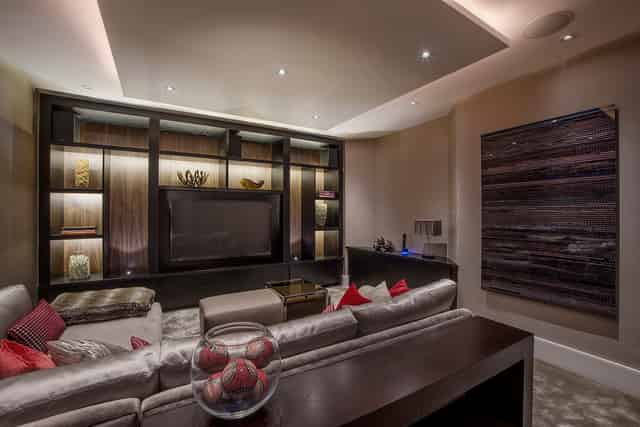 Giant Basement Space