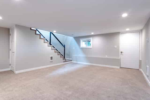 Giant Basement Space