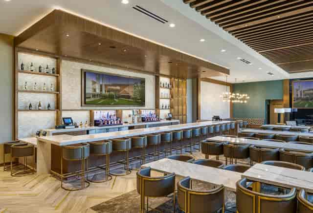 Modern bar area in Cinépolis Luxury Cinemas, ideal for events and gatherings.