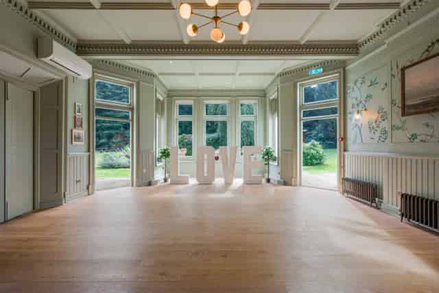 Private Garden Room