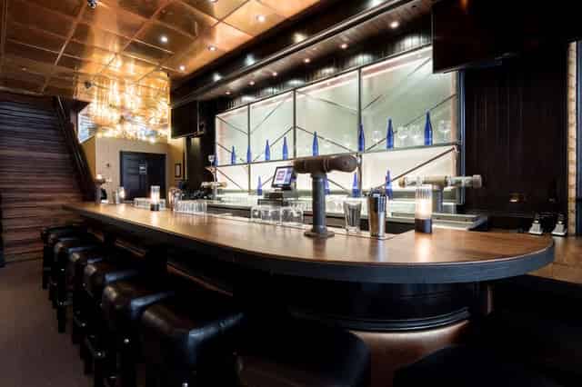 Full Bar