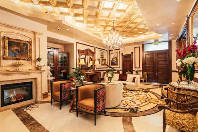 Champagne Room