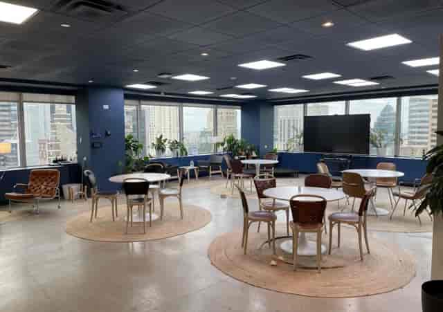 Versatile meeting space with city view, ideal for events and gatherings in Swedish Gateway.