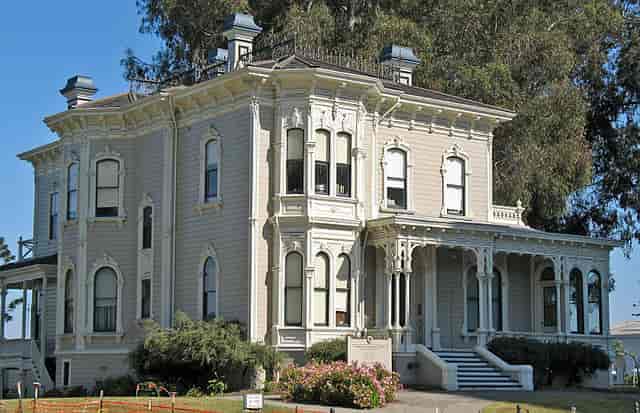 Haunted Garden at Camron-Stanford House, Victorian mansion for elegant events and gatherings.