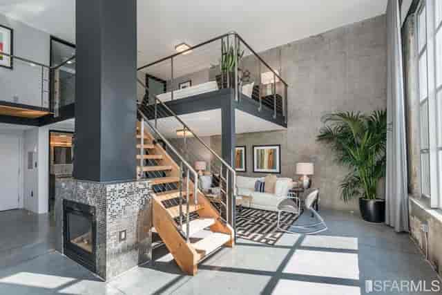 Modern Loft in Sundance Saloon, ideal for intimate meetings and events with stylish decor.