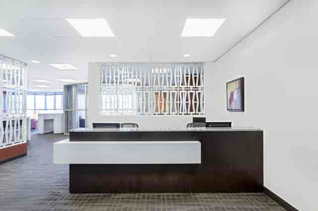 Modern reception area at Regus San Francisco, ideal for meetings and events.