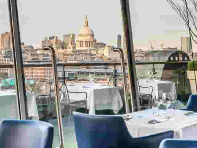Hybrid Bar Restaurant