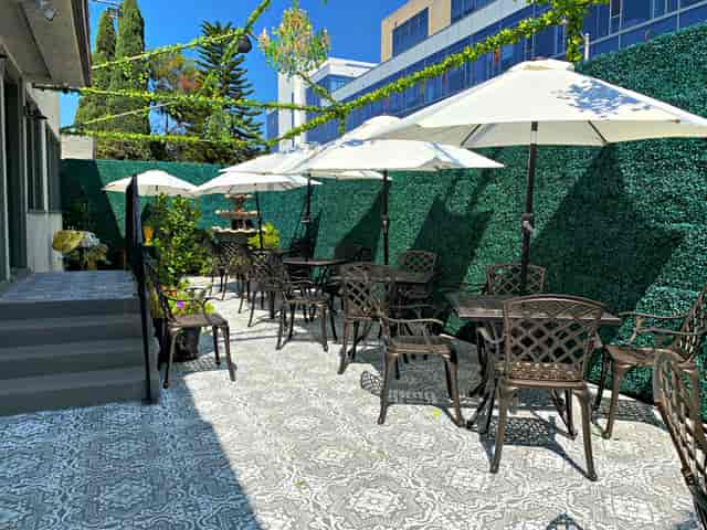 Charming outdoor event space in Hollywood for casual meetings and networking.