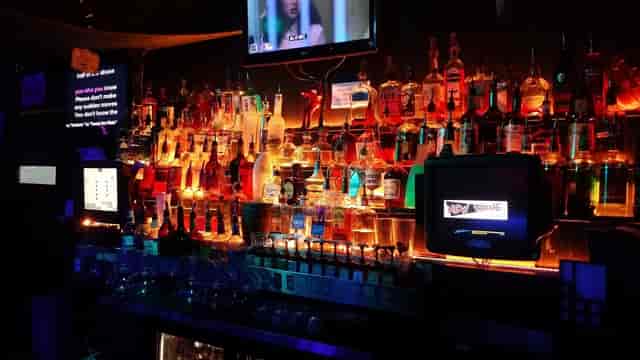 Vibrant bar setup in New Wave Restaurant & Bar for networking events and social gatherings.