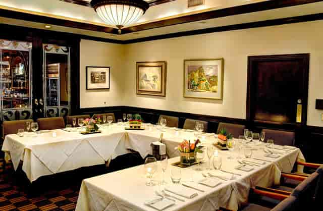 Elegant private dining room at Parkway Grill, ideal for corporate events and upscale gatherings.