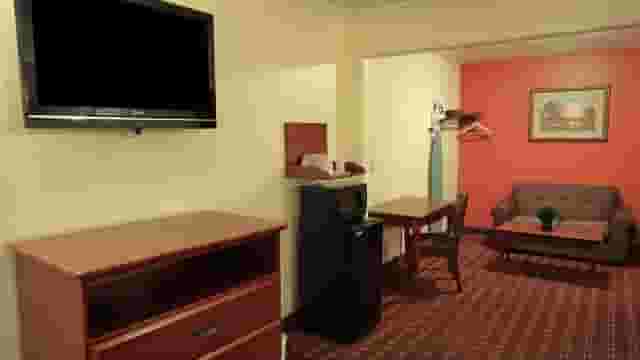 Rooms & Suites