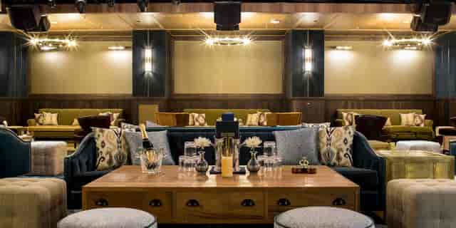 Stylish lounge at Club Space, perfect for networking events and meetings.