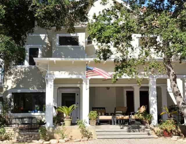 Levitt Pavilion at Arroyo Vista Inn, ideal for outdoor gatherings and networking events.
