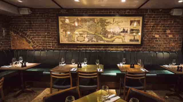 Vesta Tilley Dining Room: elegant restaurant for intimate gatherings and corporate dinners.
