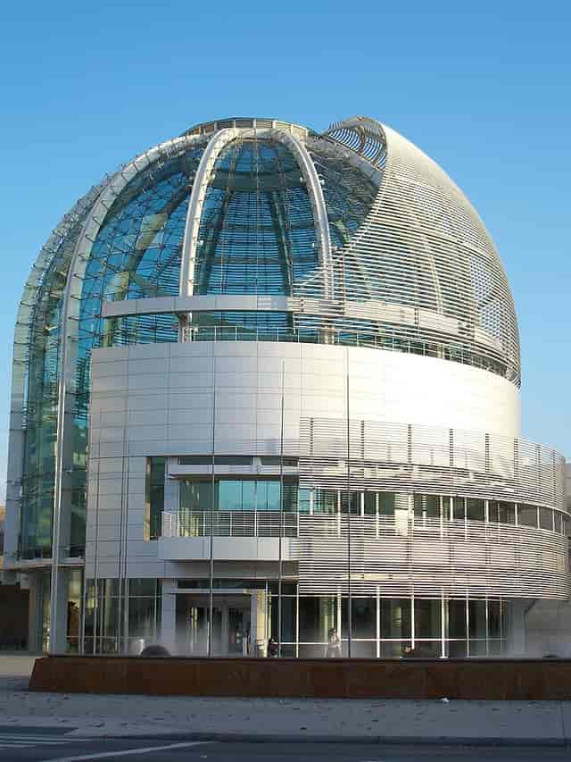 Rotunda at Splash Bar San Jose, modern venue with glass dome for events and receptions.