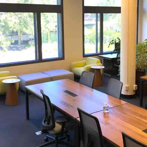 Modern meeting space at Stanford's Archive of Recorded Sound, ideal for creative events.
