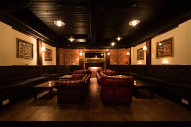 Main bar