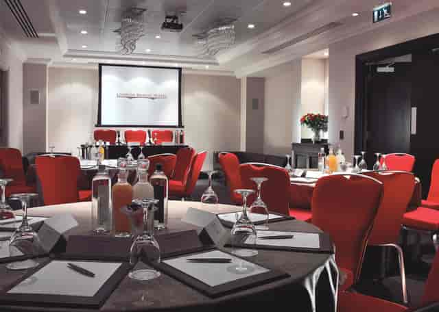 Shakespeare Suite I meeting room with round tables, ideal for professional events in London.