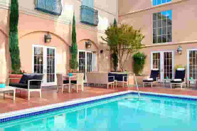 Poolside Bar