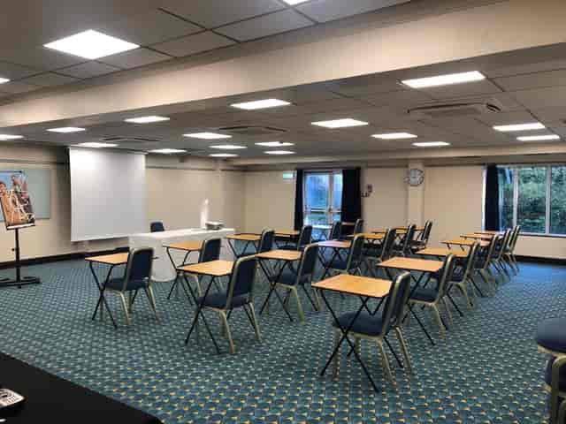 Mercure Cardiff North Hotel