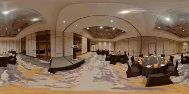 Galbraith Ballroom at The American Club Singapore, elegant event space for corporate meetings.