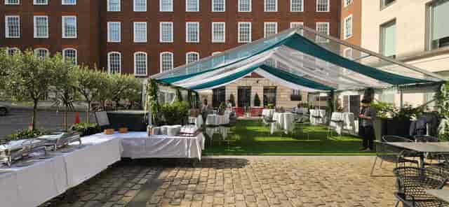 Apex Temple Court Hotel - image 2