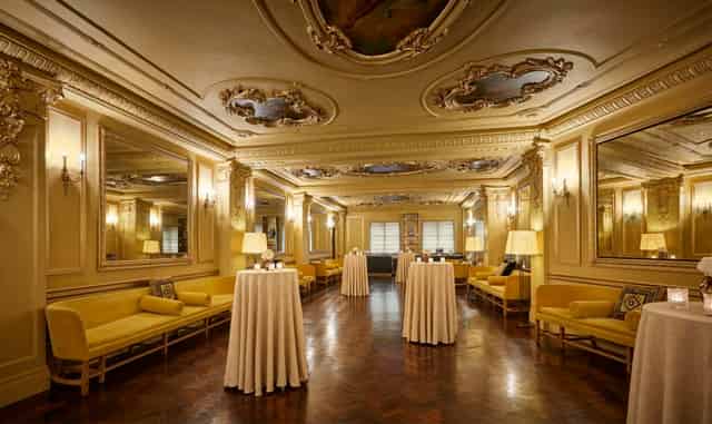 Domino Room