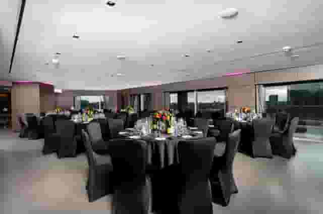 Riverview Lounge