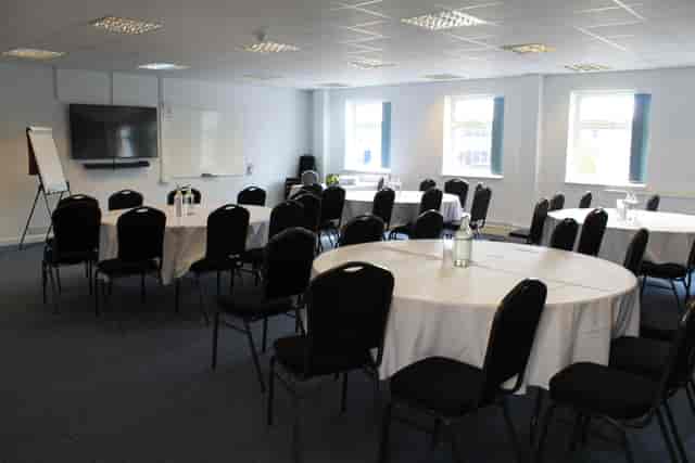 Hinksey Room at The King's Centre, Oxford: bright meeting space for workshops and conferences.