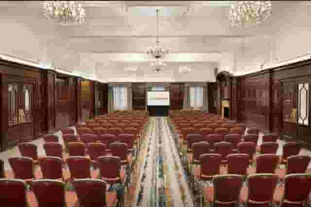 Raglan Suite