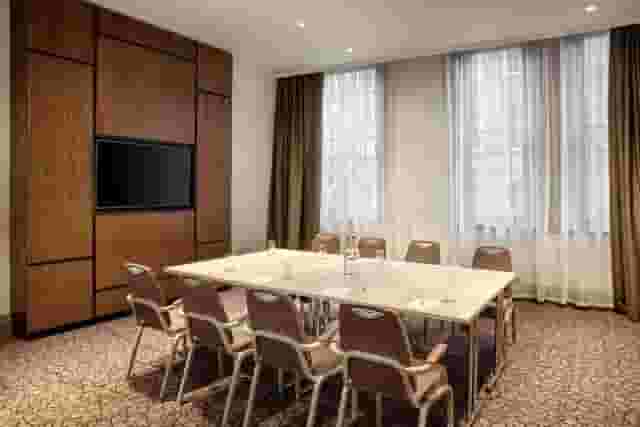 Raglan Suite