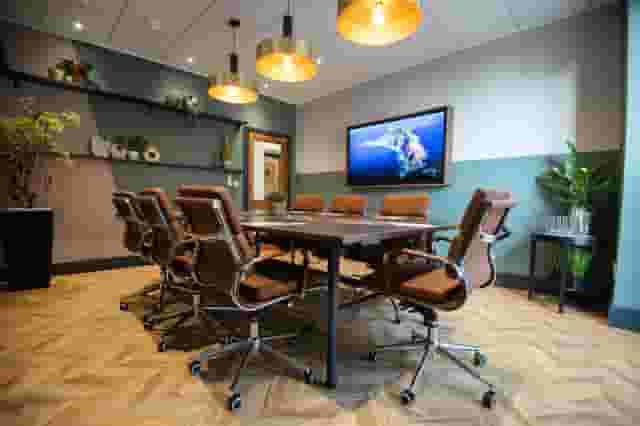 Harlow Suite