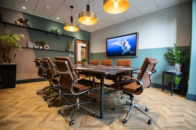 Harlow Suite