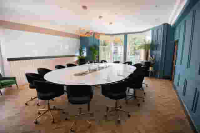 Wizu Workspace - Royal House