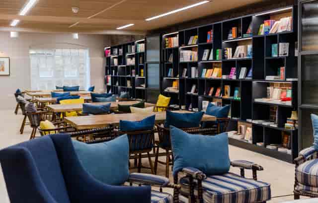 Modern workshop event venue, Conduit Noble Rooms, natural light