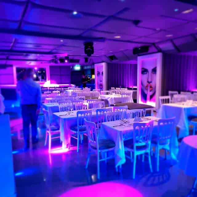 CLUB