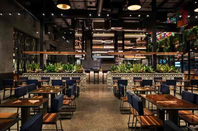 Modern Chef's Table at Puesto Santa Clara, ideal for events and gatherings.