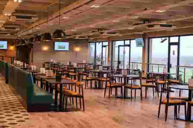 Sandown Park Racecourse