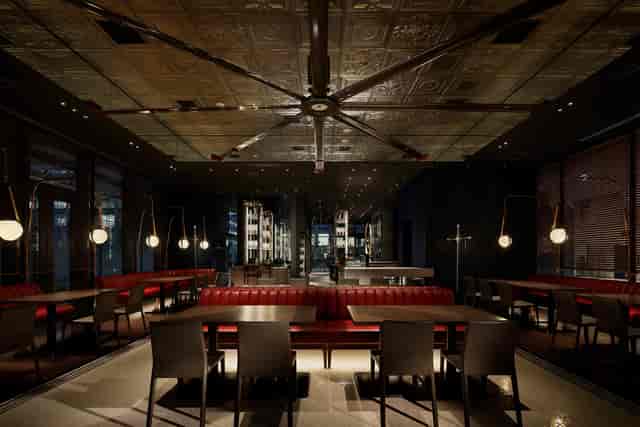 Modern event venue in Nihombashi with stylish design and flexible seating arrangements.