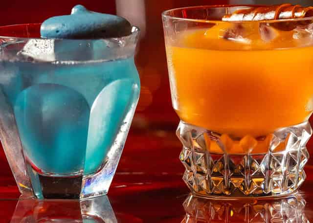 BACCARAT BAR