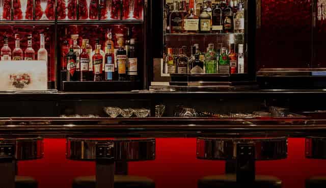 BACCARAT BAR